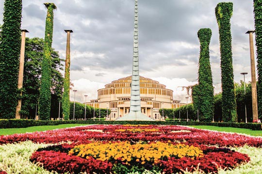  Hala Ludowa (dříve Hala Století) a Szczytnický park ve Wroclawi 